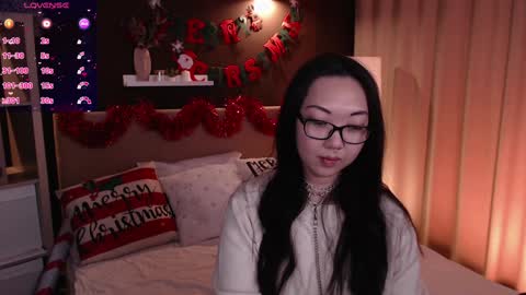 Marine  online show from December 14, 5:25 pm