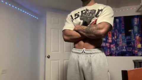 Snapshot of marineguyk19 chatting on February 4, 8:47 pm Z online show from February 4, 8:47 pm