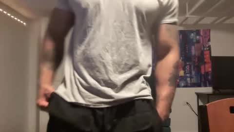 Snapshot of marineguyk19 chatting on February 17, 11:11 pm Z online show from February 17, 11:11 pm