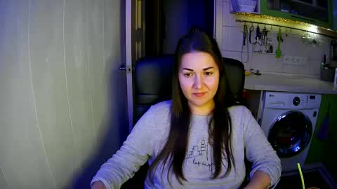 MarinettaQhot online show from December 27, 12:39 am