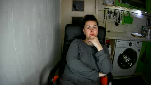 MarinettaQhot online show from February 1, 10:55 pm