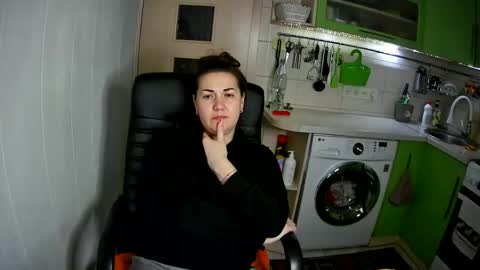 MarinettaQhot online show from February 5, 12:31 am