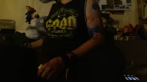 Snapshot of mario_1974 chatting on March 2, 1:30 am Ray online show from March 2, 1:30 am