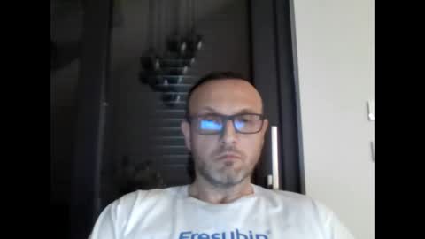 Snapshot of mario_300 chatting on March 25, 10:05 pm mario_300 online show from March 25, 10:05 pm