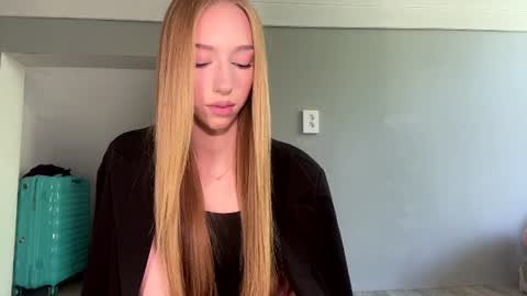 Amelia online show from June 28, 9:26 am