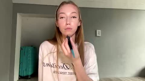 Amelia online show from July 5, 10:11 am