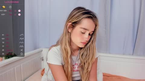 Alivia. online show from December 4, 12:36 pm