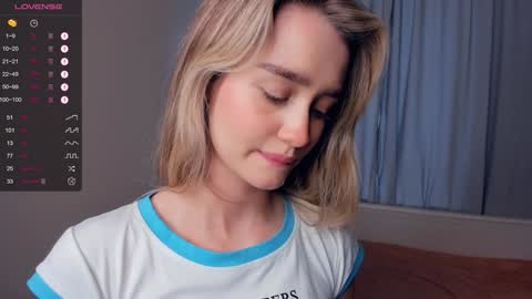 Alivia. online show from December 13, 8:20 am