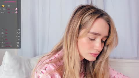 Alivia. online show from January 7, 9:07 am