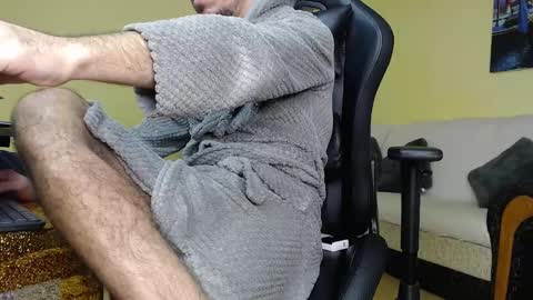 marioslim online show from December 17, 9:07 am