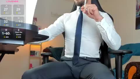 Snapshot of marioslim chatting on June 15, 4:47 am marioslim online show from June 15, 4:47 am