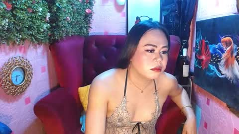 LEAH online show from March 11, 2:32 am