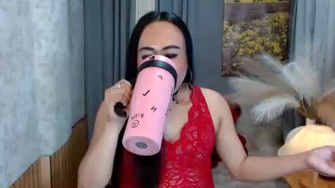 LEAH online show from January 7, 11:07 pm