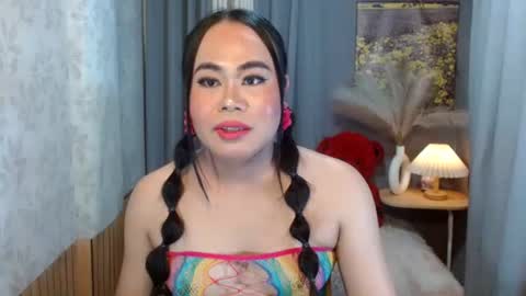 LEAH online show from March 22, 1:58 pm