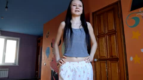 Mari online show from April 7, 11:21 am