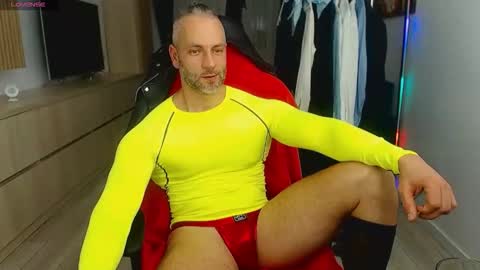 MarisMuscle online show from November 18, 8:02 pm