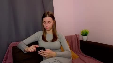 Snapshot of marissakirchen chatting on October 14, 8:26 am Elizabeth online show from October 14, 8:26 am