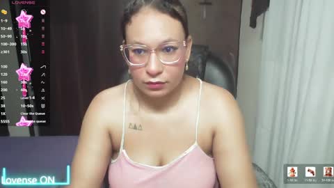 Snapshot of maritsa_millerr chatting on June 1, 11:45 am maritsa online show from June 1, 11:45 am