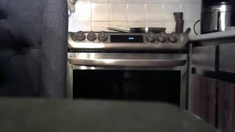 mark0577 online show from October 15, 10:37 am