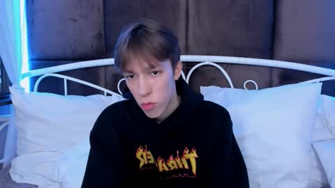 Snapshot of mark_branston chatting on October 3, 11:07 am Mark online show from October 3, 11:07 am