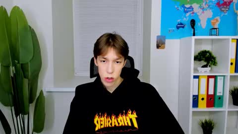 Snapshot of mark_branston chatting on October 6, 10:45 am Mark online show from October 6, 10:45 am