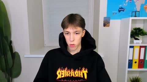 Snapshot of mark_branston chatting on October 13, 10:48 am Mark online show from October 13, 10:48 am