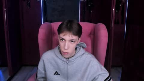 Snapshot of mark_branston chatting on October 19, 10:49 am Mark online show from October 19, 10:49 am