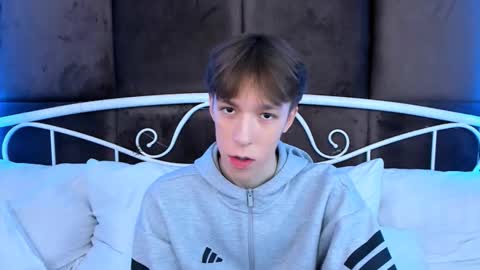 Snapshot of mark_branston chatting on November 9, 10:46 am Mark online show from November 9, 10:46 am