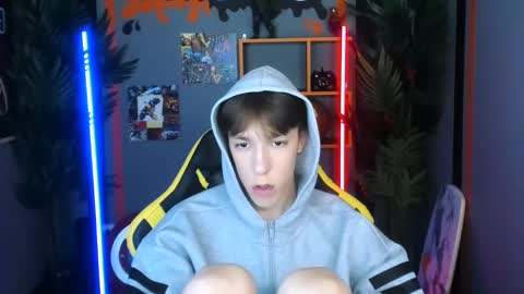 Snapshot of mark_branston chatting on November 10, 10:47 am Mark online show from November 10, 10:47 am