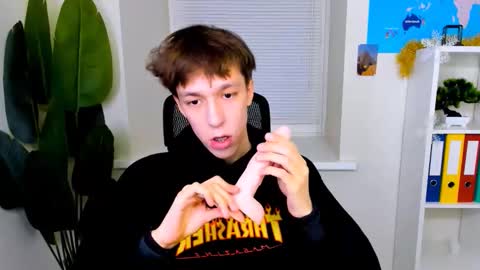 Snapshot of mark_branston chatting on December 15, 10:41 am Mark online show from December 15, 10:41 am