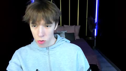 Mark online show from February 16, 10:55 am