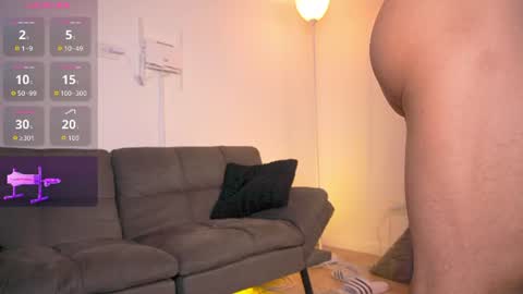 mark_broown_ online show from August 2, 10:19 pm