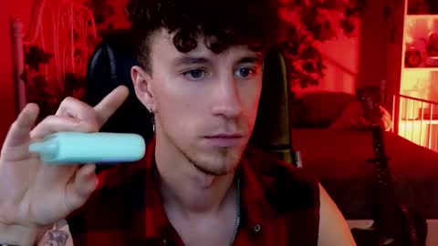 mark_caron online show from December 4, 8:39 pm