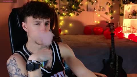 Snapshot of mark_caron chatting on February 21, 9:49 pm mark_caron online show from February 21, 9:49 pm