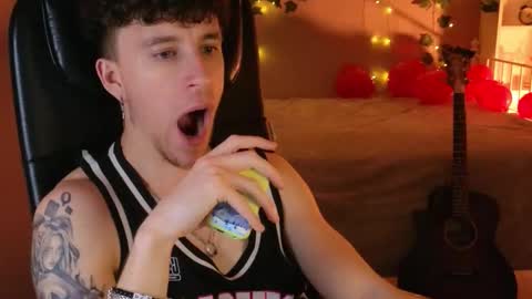 Snapshot of mark_caron chatting on February 23, 3:37 am mark_caron online show from February 23, 3:37 am