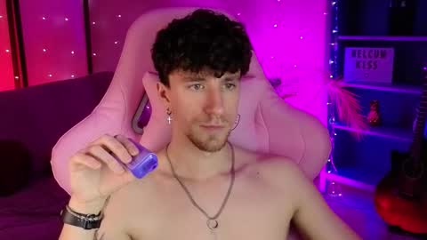 Snapshot of mark_caron chatting on March 19, 10:03 pm mark_caron online show from March 19, 10:03 pm