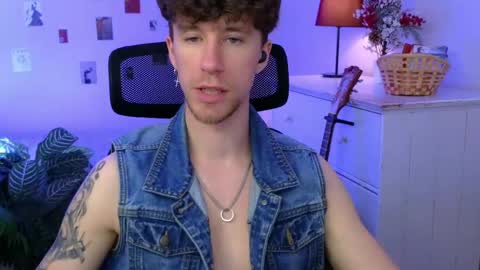 Snapshot of mark_caron chatting on March 20, 9:52 pm mark_caron online show from March 20, 9:52 pm