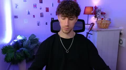 Snapshot of mark_caron chatting on March 22, 8:45 pm mark_caron online show from March 22, 8:45 pm