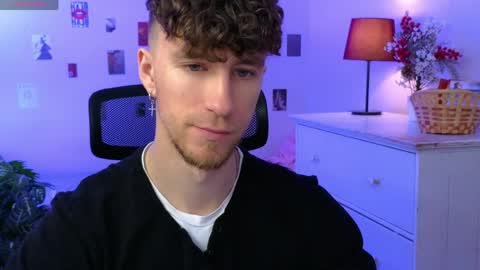 Snapshot of mark_caron chatting on March 27, 8:19 pm mark_caron online show from March 27, 8:19 pm