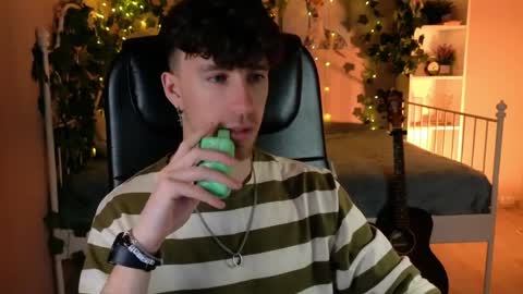 Snapshot of mark_caron chatting on April 3, 8:40 pm mark_caron online show from April 3, 8:40 pm