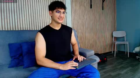 Snapshot of mark_evans1_ chatting on October 11, 9:02 pm mark_evans1_ online show from October 11, 9:02 pm
