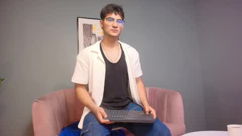 Snapshot of mark_evans1_ chatting on October 23, 8:29 pm mark_evans1_ online show from October 23, 8:29 pm