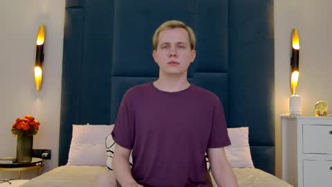 Snapshot of mark_hot_ chatting on March 27, 9:58 pm Mark online show from March 27, 9:58 pm