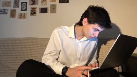 Snapshot of mark_romal chatting on October 17, 9:34 am Mark online show from October 17, 9:34 am