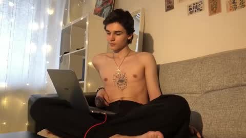 Mark online show from October 28, 12:30 pm