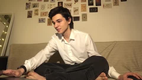 Mark online show from November 16, 2:44 pm