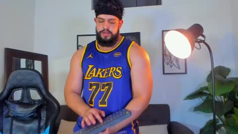 mark_x23 online show from June 5, 5:58 am