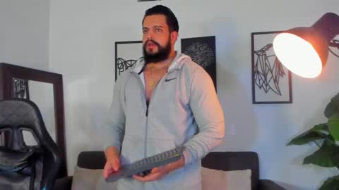mark_x23 online show from June 15, 4:04 am
