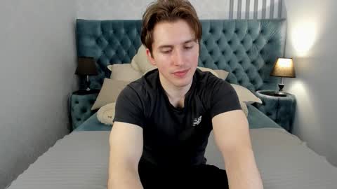 Mark online show from March 22, 7:28 pm