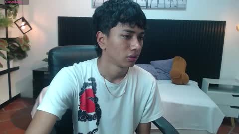 markbowie online show from November 29, 12:08 pm